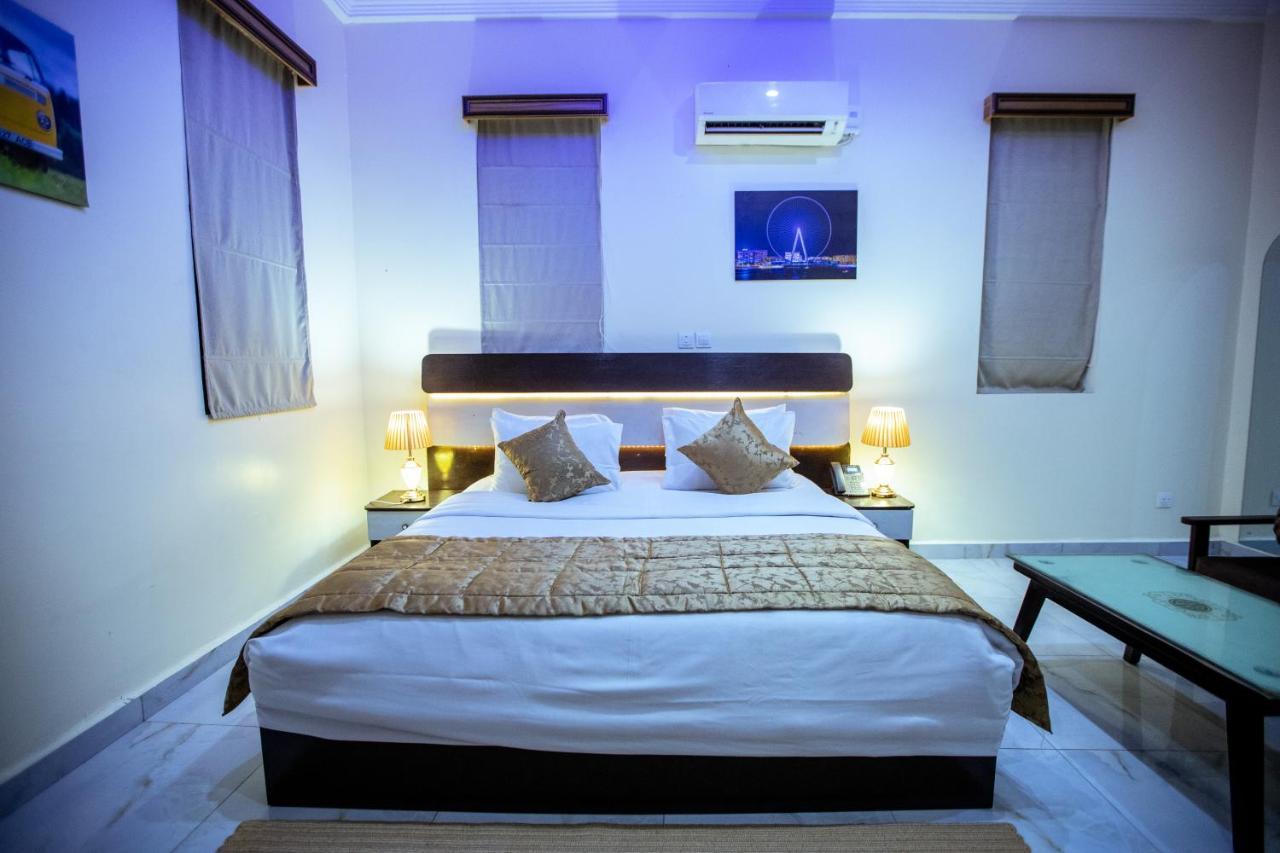 Apartment 79 Hotel & Suite Ikeja Dış mekan fotoğraf