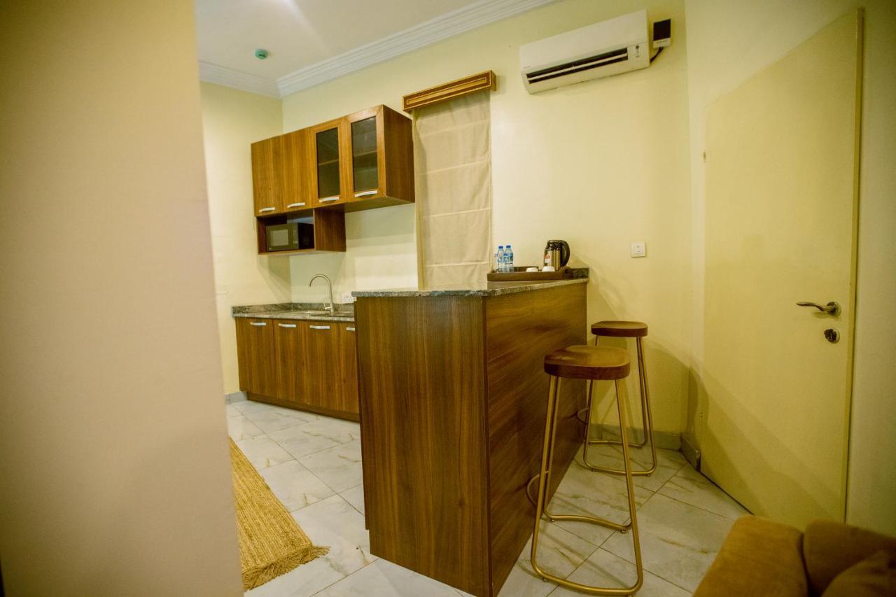 Apartment 79 Hotel & Suite Ikeja Dış mekan fotoğraf