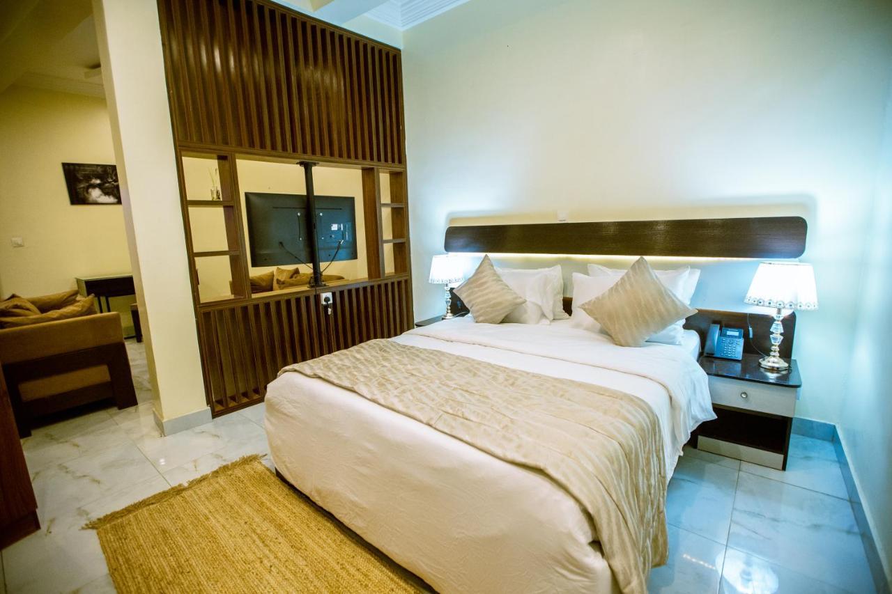 Apartment 79 Hotel & Suite Ikeja Dış mekan fotoğraf